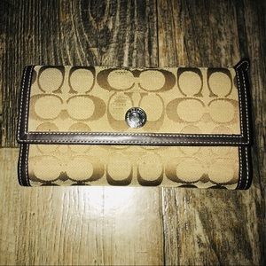 Distressed Coach Women’s wallet